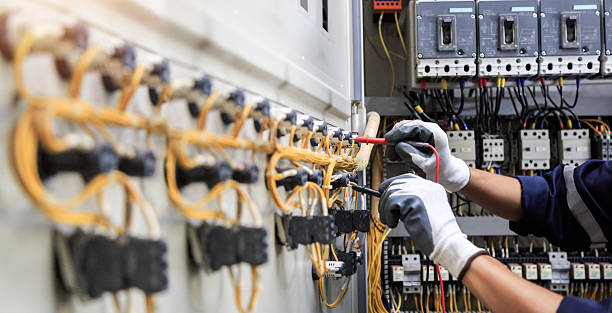 Professional Electrician technician working in Trenton, IL